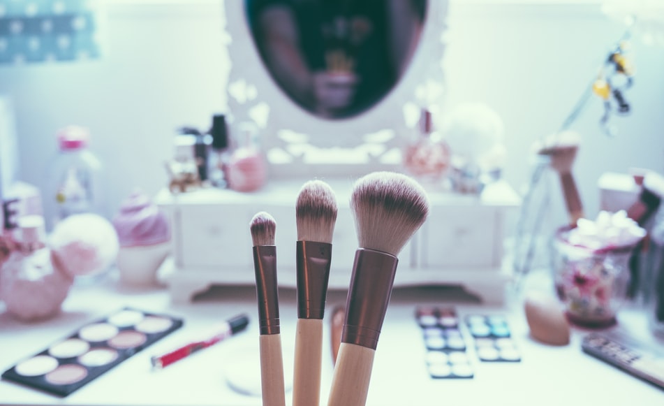 6 produse de make-up în care merită să investești