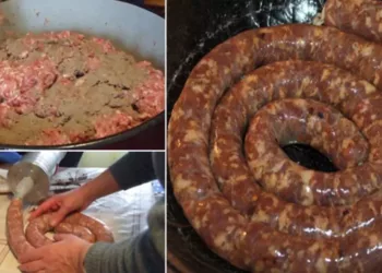 Cârnați tradiționali de casă, rețeta originală