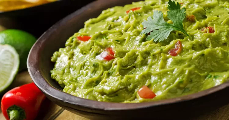 Guacamole tradițional mexican