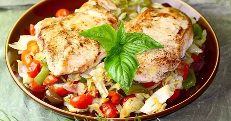 Piept de pui cu roșii cherry și măsline