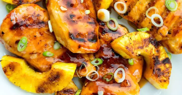 Pui cu ananas și ceapă
