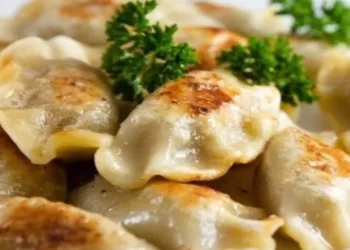 Colțunași ca la mama acasă cu cartofi și ciuperci