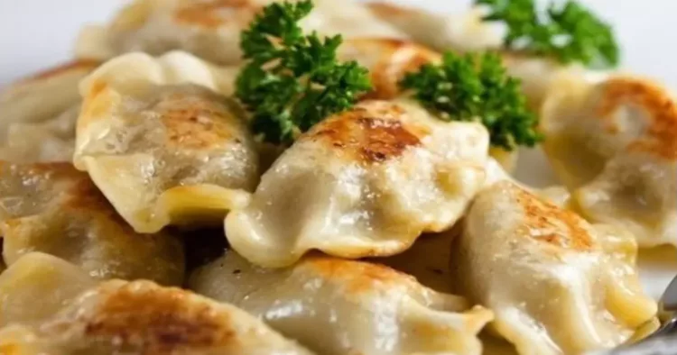 Colțunași ca la mama acasă cu cartofi și ciuperci