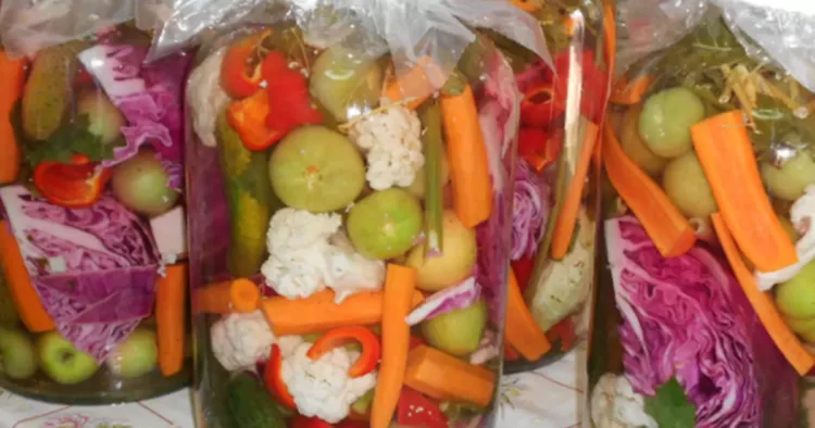 Dacă nu ai grijă când pregătești murăturile pentru iarnă, acestea pot fi cancerigene