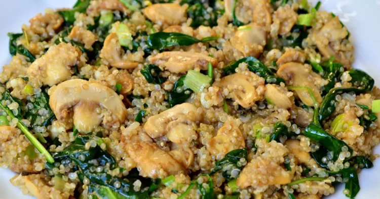 Ciuperci cu quinoa și spanac. Un preparat ideal pentru post