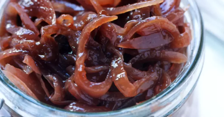 Dulceața de ceapă făcută în casă, o delicatesă franțuzească pe care o poți face simplu la tine în bucătărie