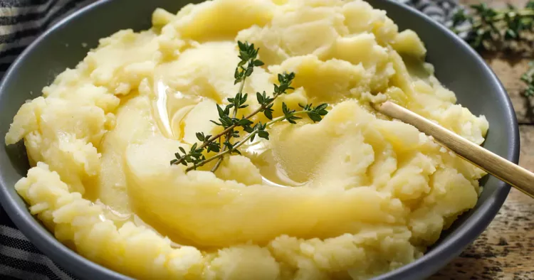 Cum să faci cel mai bun piure de cartofi: adaugă şi acest ingredient sănătos