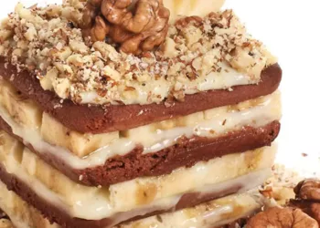 Blinii dulci pregătite fără făină, griș sau zahăr. Un răsăț dulce și sănătos care este gata în în 5 minute!