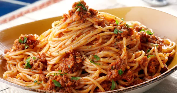 Pastele de la care nu îți vei mai putea lua gândul. Rețeta celor mai delicioase Paste Bolognese