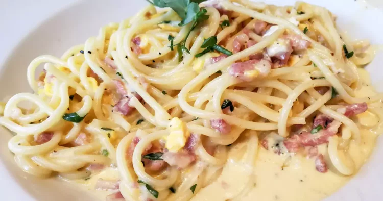 Pastele de la care nu îți vei mai putea lua gândul. Rețeta celor mai delicioase Paste Bolognese