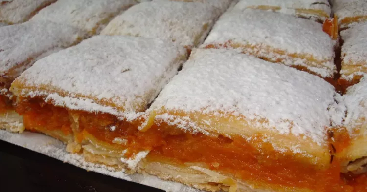 Plăcinta cu iaurt și afine