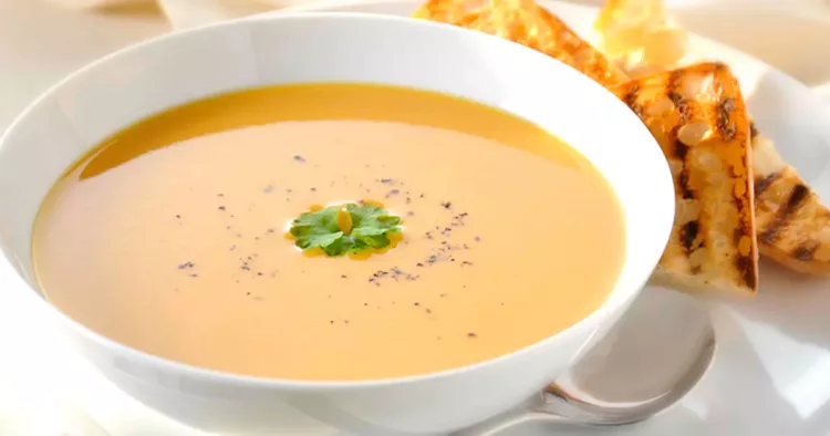 Supă cremă de usturoi, nu îți poți imagina cât de bună este!
