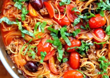 Spaghetele Puttanesca, cele mai delicioase paste pe care le poți servi în perioada postului.