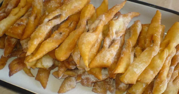 Minciunele pufoase după rețeta bunicii. Nu le dau pentru nimic în lume