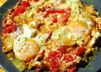 Cum se prepară celebrele „Oauă Ţărgăsiti“, micul dejun preferat de aromânii de la Dunărea de Jos