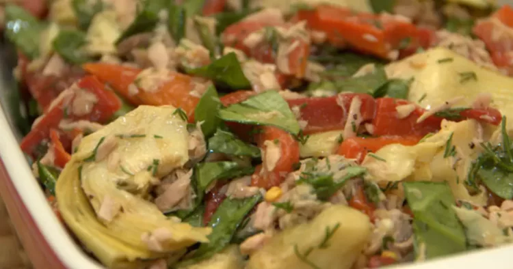 Salată de anghinare cu ardei copt și ton