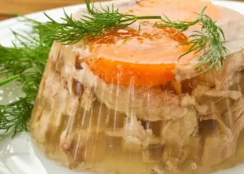 Piftie tradițională pentru masa de Crăciun