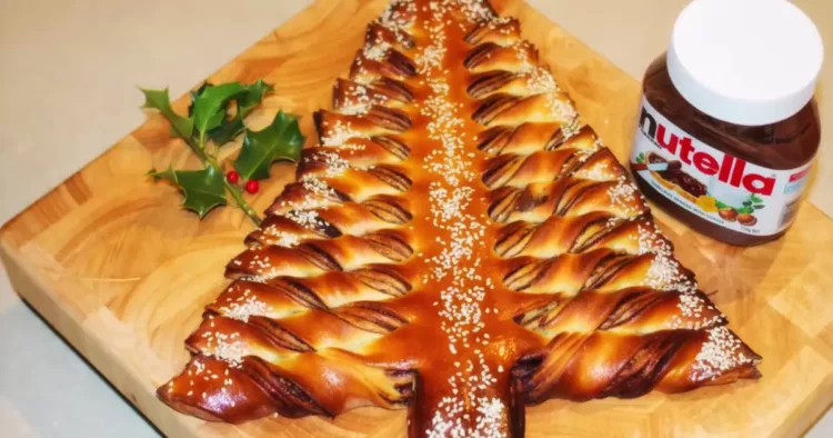 Prăjitura Brad de Crăciun cu Nutella, un desert festiv cu care sigur nu dai greș!