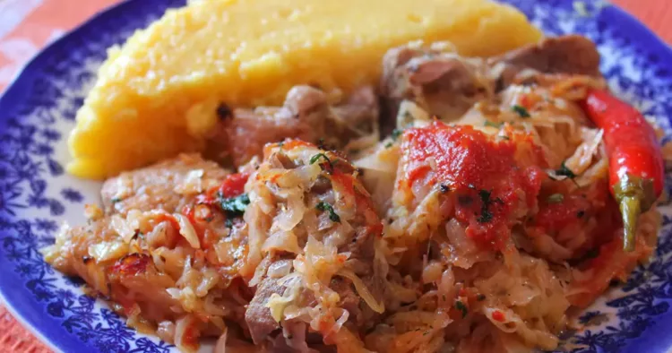 Varză cu carne de porc la cuptor