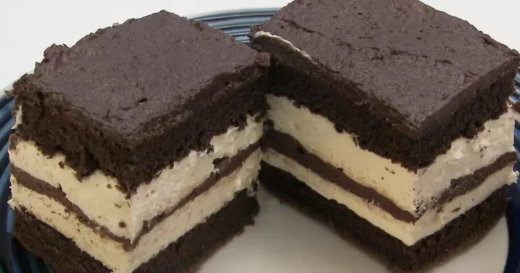 Cum putem prepara la noi acasă o tavă plină cu Kinder Pinguin