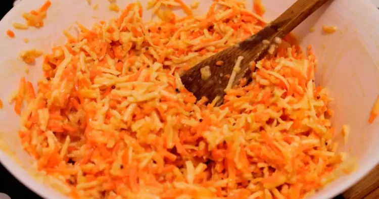 Această salată se consumă dimineața și este extraordinar de sănătoasă