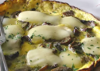 Cum prepară italienii omleta. Poartă denumirea de Frittatta și este foarte bună!