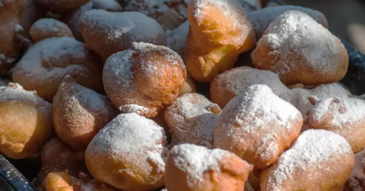 Gogoși pufoase și aromate făcute cu lingura. Au gustul exact ca în copilărie când ne făcea mamaia la țară! Delicioase