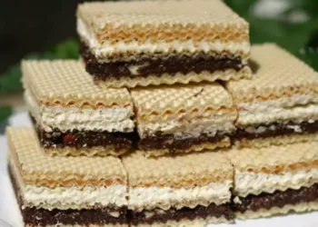 Napolitane delicioase cu cremă de lapte și alune de pădure cu nutella! Este desertul ideal de care nu te poți sătura