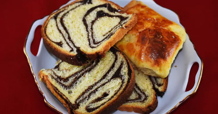 Cozonac nefrământat, visul oricărei gospodine! Pufos și foarte aromat din ingrediente naturale