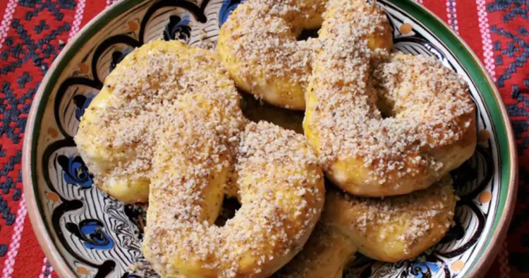 Cum se fac cei mai buni mucenici cu miere și nucă!  Rețeta tradițională cu care nu dai greș. Cei mai aromați și mai fragezi mucenici