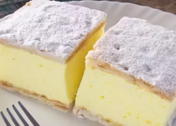 Rețeta originală a cremșnitului. Ce poate fi mai bun de atât?