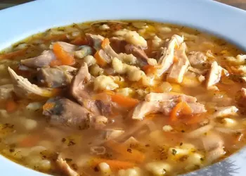 Supă de găină după rețeta bunicii