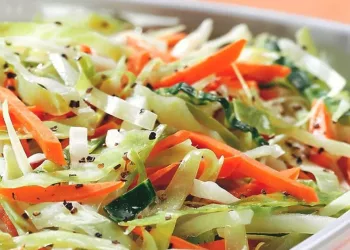 Consumă această salată dimineața și vei vedea rezultate frumoase pentru silueta și sănătatea ta