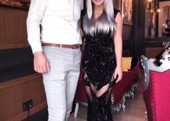 Culiță Sterp a cerut-o pe Carmen de la Sălciua de soție de față cu 300 de oameni! Cum au fost surprinși cei doi îndrăgostiți: