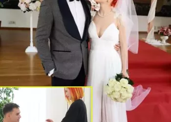 Avem imaginile! I-a dat inelul. A spus DA? Imaginile momentului in showbiz: