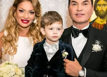 Cristi Borcea, primele imagini alaturi de Valentina Pelinel și gemenele, după ce a fost eliberat: