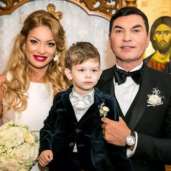Cristi Borcea, primele imagini alaturi de Valentina Pelinel și gemenele, după ce a fost eliberat: