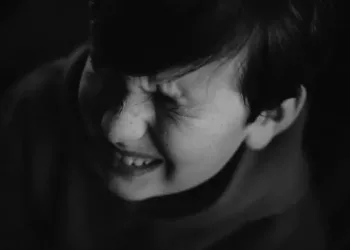 Cum se manifestă colita ulcerativă la copii?