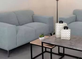 Husa de canapea te salvează într-o mulțime de situații – Iată cum trebuie s-o alegi