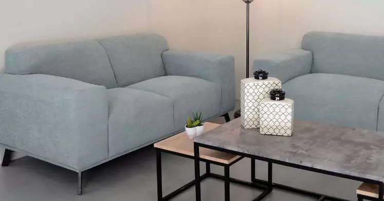 Husa de canapea te salvează într-o mulțime de situații – Iată cum trebuie s-o alegi