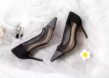 Idei de cadouri pentru prietena ta pasionată de pantofi