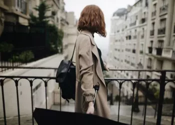 Fii la modă chiar și într-o zi ploioasă! Iată câteva trucuri simple și de efect