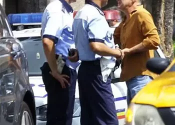 Gigi Becali, prins afară fără adeverinţă. Cum a scăpat fără amendă: