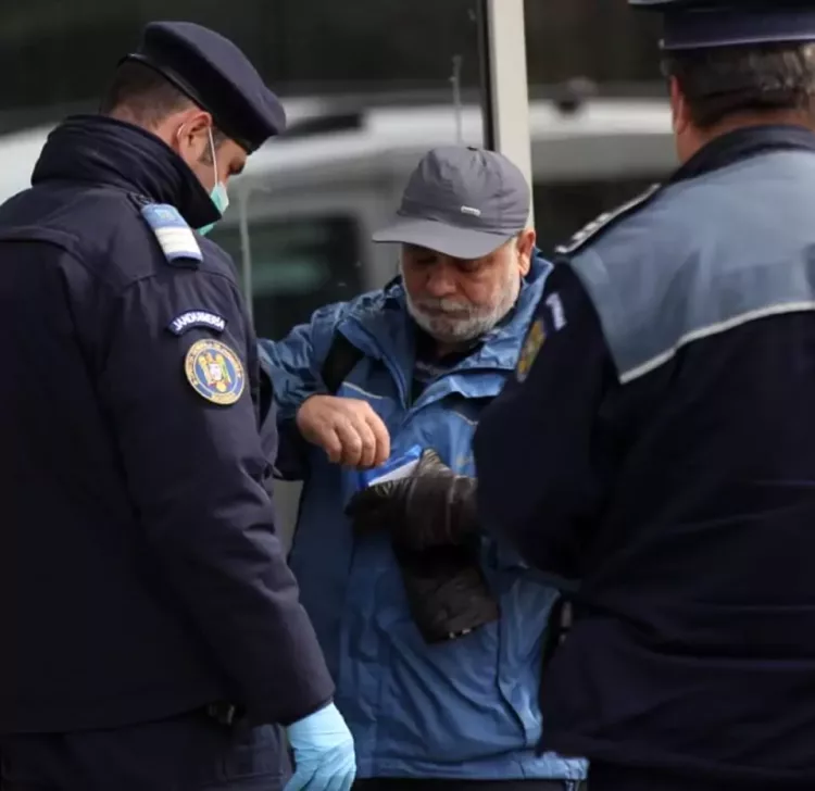 Nu e banc! Ce a făcut un pensionar din Berceni după ce și-a dat seama că l-a prins ora 13:00 în oraș