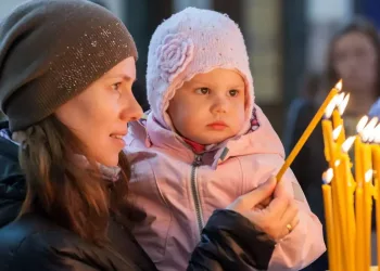 Cea mai frumoasă Rugăciune de Paște pentru copilul tău! Face mari minuni! Spune-o și tu în fiecare zi, până la Paște: