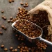 Beneficiile tratamentelor pe bază de cafea pentru piele și păr