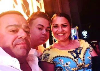 Anunțul făcut de Adi Minune, după 30 de ani de căsnicie: „Asta este viața!”