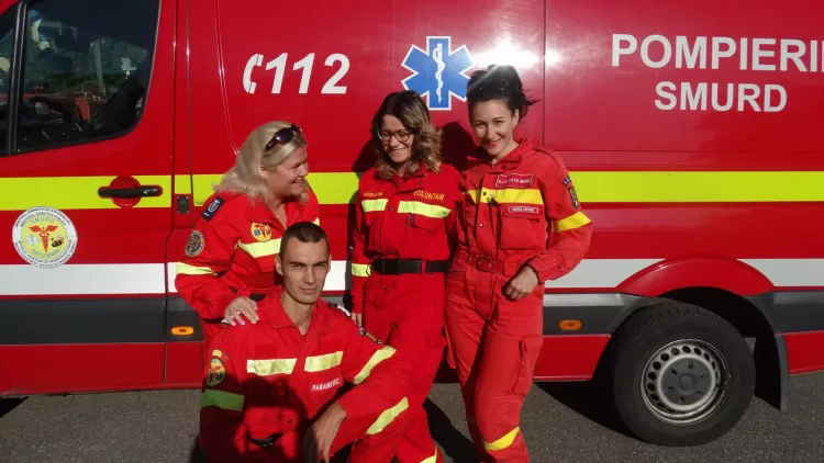 Salarii SMURD 2021. Câți bani iau oamenii de pe ambulanță cu tot cu bonusuri și sporuri