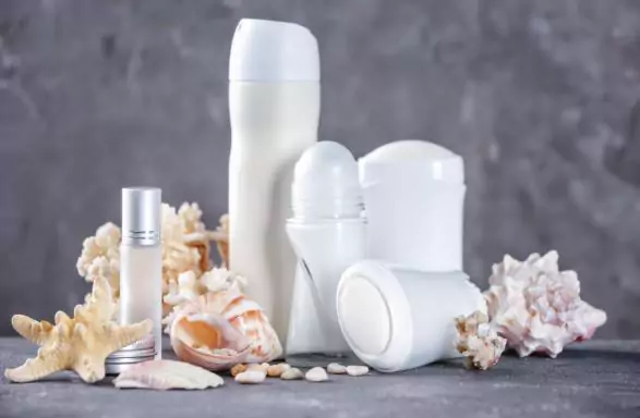 Deodorant sau antiperspirant: care sunt diferențele?