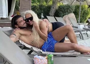 Anda Adam, întâlnire.. ciudată cu „soacra”. Cum a reacționat femeia, când a văzut că fiul ei i-o aduce acasă pe.. Anda Adam